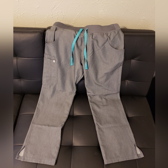 FIGS Women's Medium Petite MP Scrubs Pants Graphite Gray - Picture 4 of 6